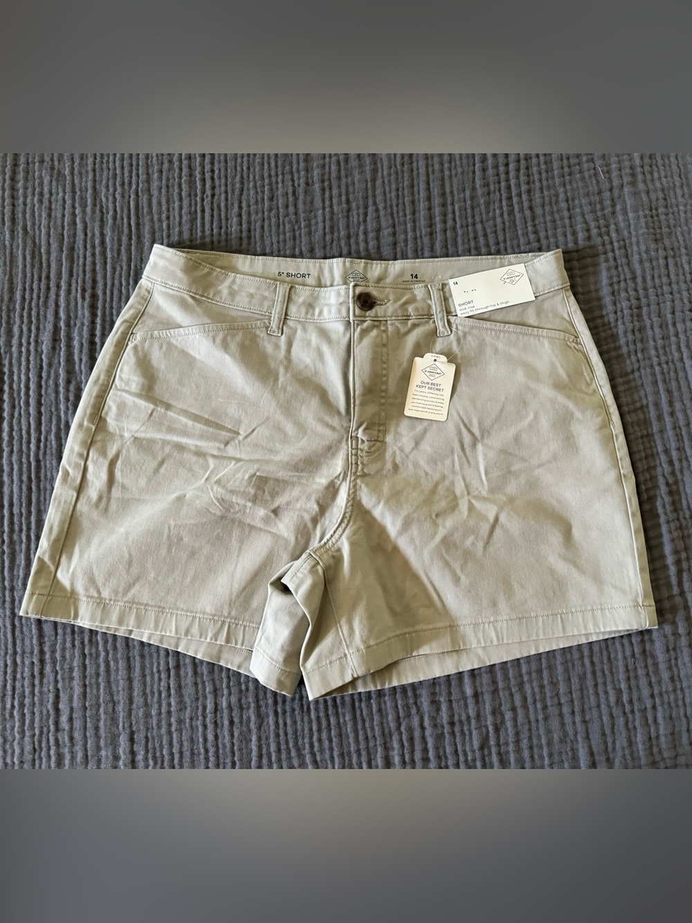 NWT St. John's Bay women’s 14 beige Biscotti Mid-Rise Chino Bermuda Shorts